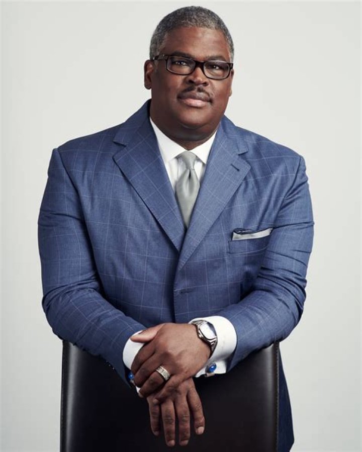 
Adrian Payne Height, Weight, Net Worth, Age, Birthday, Wikipedia, Who, Nationality, Biography 