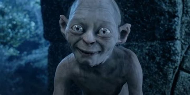 
Andy Serkis Shares How Gollum & Smeagol Are Handling Quarantine 