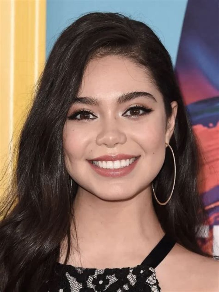 Auli’i Cravalho Height, Weight, Net Worth, Age, Birthday, Wikipedia, Who, Nationality, Biography