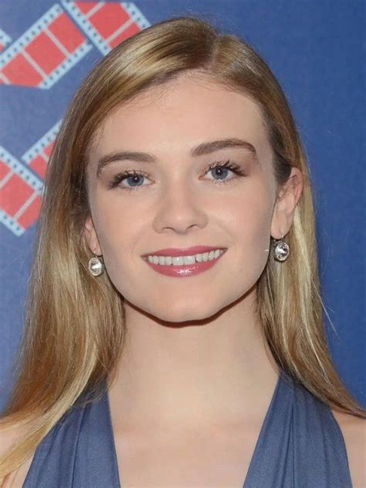 Caitlin McNamara Height, Weight, Net Worth, Age, Birthday, Wikipedia, Who, Instagram, Biography