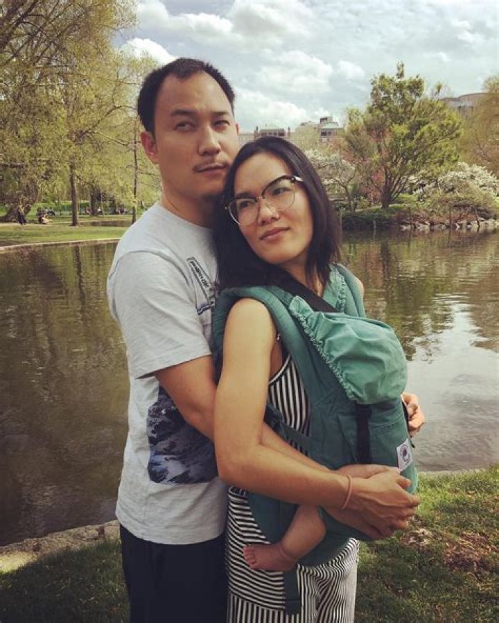 Comedian Ali Wong’s Wiki: Husband Justin Hakuta, Net Worth, Baby, Height, Family, Wedding