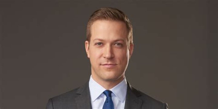 Does David Gura get “UP” on MSNBC? His Wiki bio, Married, Wife, Parents, Single