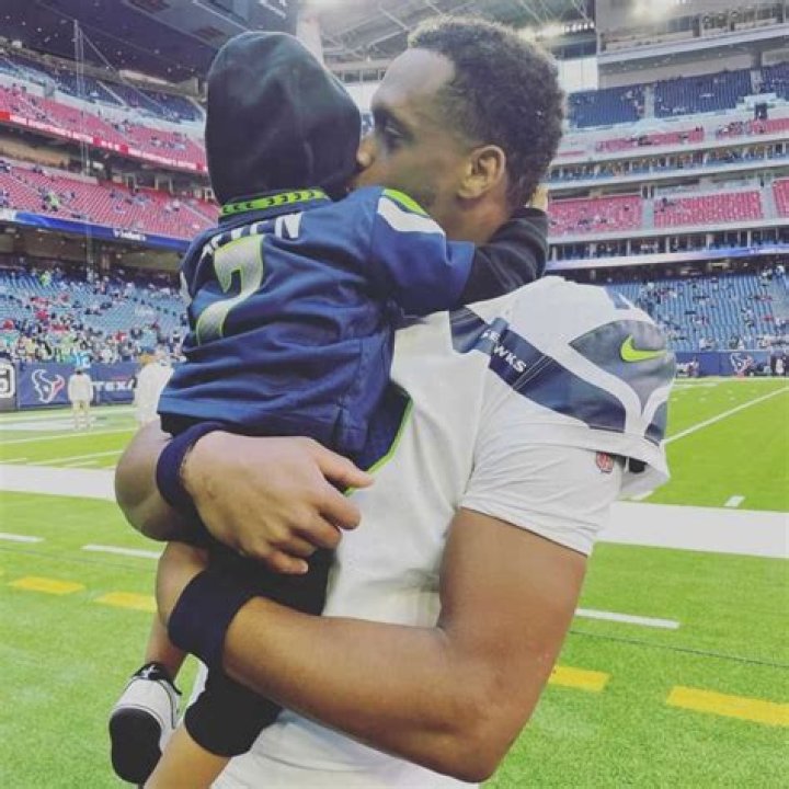 Geno Smith is Married to Wife: Hayley Eastham. Kids.