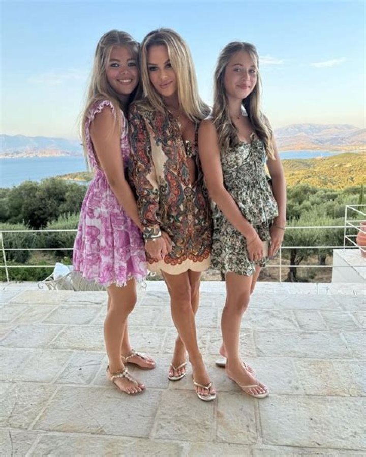 
Hollie Rose Hughes Height, Weight, Net Worth, Age, Birthday, Wikipedia, Who, Instagram, Biography 