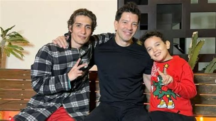 
Juan Peña Pareja Sonia González And Their Hijo Tristán Peña Familia 