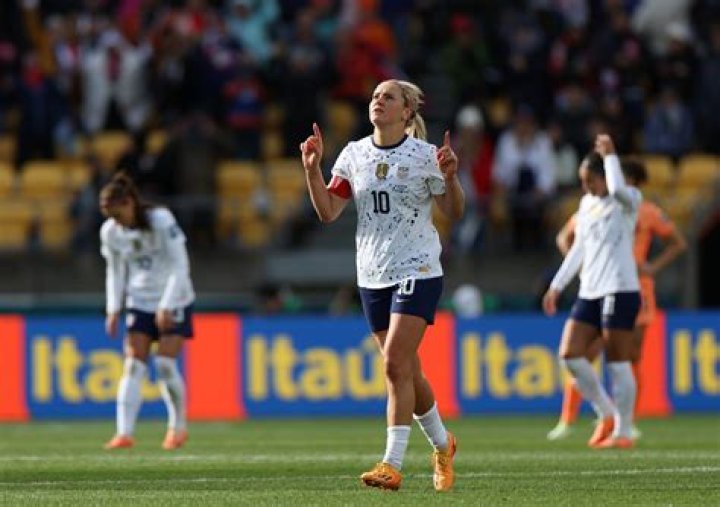 Lindsey Horan Height, Weight, Net Worth, Age, Birthday, Wikipedia, Who, Nationality, Biography