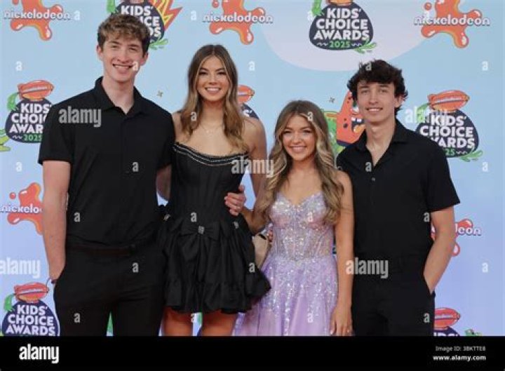 
Mia Baker | Siblings And Family 