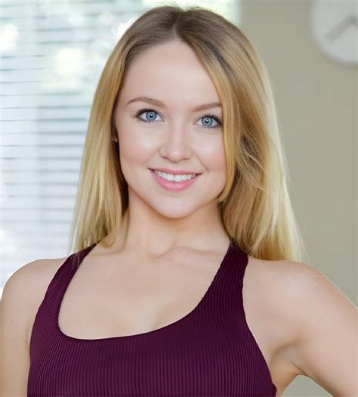 Nikole Killion Height, Weight, Net Worth, Age, Wiki, Who, Instagram, Biography