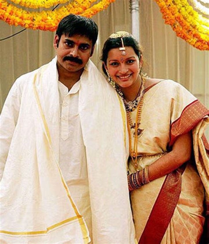 Renu Desai Height, Weight, Net Worth, Age, Birthday, Wikipedia, Who, Instagram, Biography