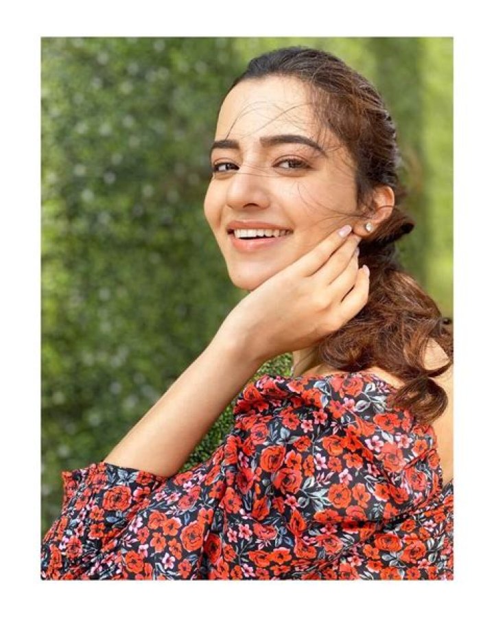 
Rukshar Dhillon Height, Weight, Net Worth, Age, Birthday, Wikipedia, Who, Nationality, Biography 