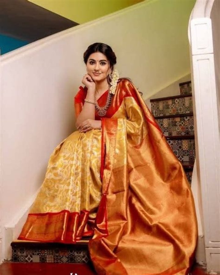 Suhasini Rajaram Naidu Height, Weight, Net Worth, Age, Birthday, Wikipedia, Who, Instagram, Biography