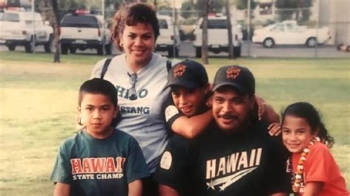 
Who Are Kaha Wong And Keala Wong? Kolten Wong Parents And Family Background Explored 