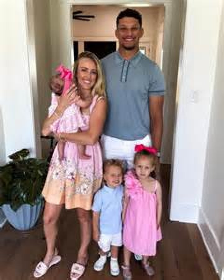 Who are Patrick Mahomess Parents? Patrick Mahomes Biography, Parents Name, Nationality and More
