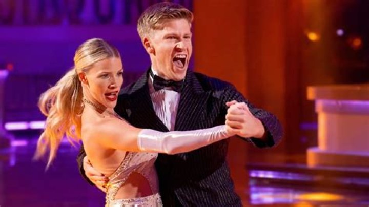 
Who Is Charlotte Hawthorne From “Dancing 100”? 