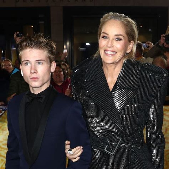 
Who Is Sharon Bell? Accused David Beckham Stalker On Instagram 